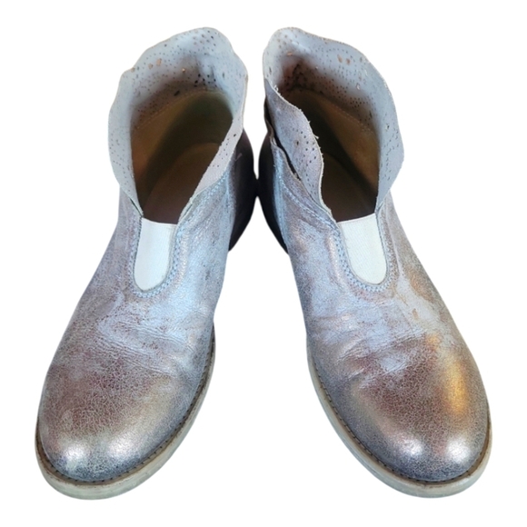 Sundance Stargazer Mettalic Shimmer Leather Bohemian Perforated Bootie  Size 38 - Picture 1 of 12